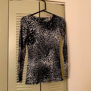 Women’s medium long sleeved shirt from Express.